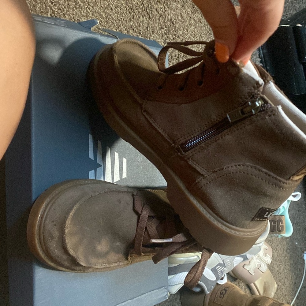 Ugg boots boys